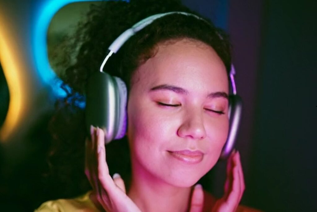 ADJ-1290x860 - Rab - Ascoltatrice