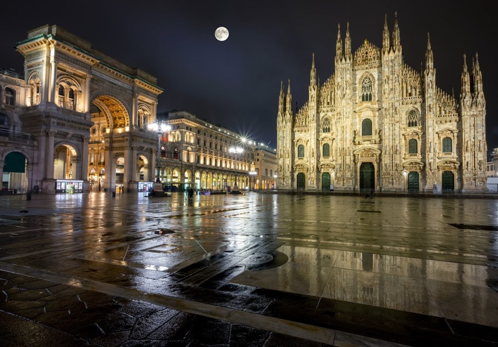 Duomo di Milano , Milan cathedral during rainy evening
